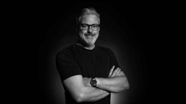 El diseñador sevillano Hugo Zapata, que firma con su propio ADN.