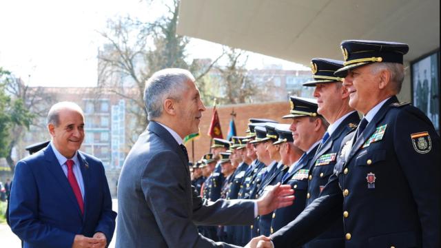 Fernando Grande-Marlaska inaugura la exposición por los 200 años de la Policía Nacional.