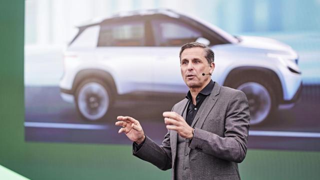 Klaus Zellmer, CEO de Skoda, durante la presentación de resultados.