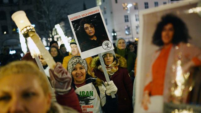 Marcha de apoyo a la Nobel tras la ceremonia de entrega del Premio en Oslo, Noruega, el 10 de diciembre de 2023.