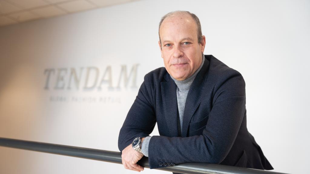 El director general corporativo de Tendam, fotografiado en su entrevista con ENCLAVE ODS.