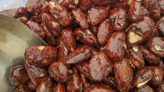 Almendras garrapiñadas