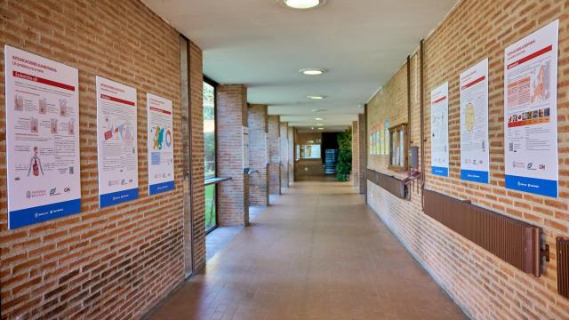 Exposición 'Infecciones e intoxicaciones alimentarias: un problema recurrente' en la Facultad de Farmacia
