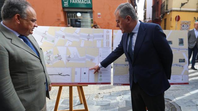 José Luis Sanz, durante la presentación de la nueva calle Zaragoza.