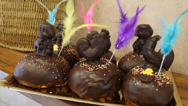 La mejor mona de Pascua de Valencia se elabora en el Cabanyal: la llaman 'vasca' y está bañada en chocolate