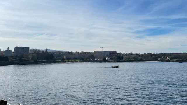 Vista de Alcabre desde el paseo de Bouzas.