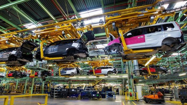 Línea de producción de Ford Almussafes. EE