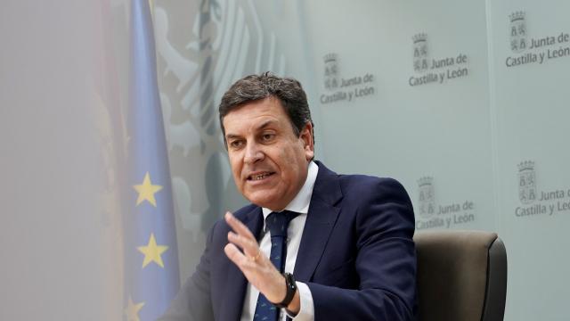 El portavoz de la Junta, Carlos Fernández Carriedo, durante la rueda de prensa posterior al Consejo de Gobierno, este jueves.