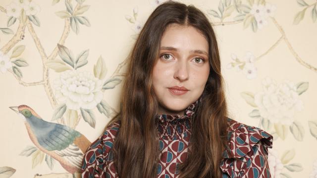 Posado de Berenice Lobatón.