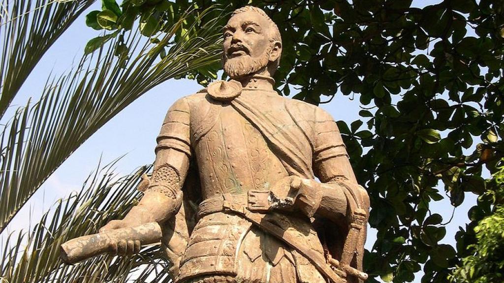 Estatua de Miguel López de Legazpi en la ciudad de Cebú, Filipinas.