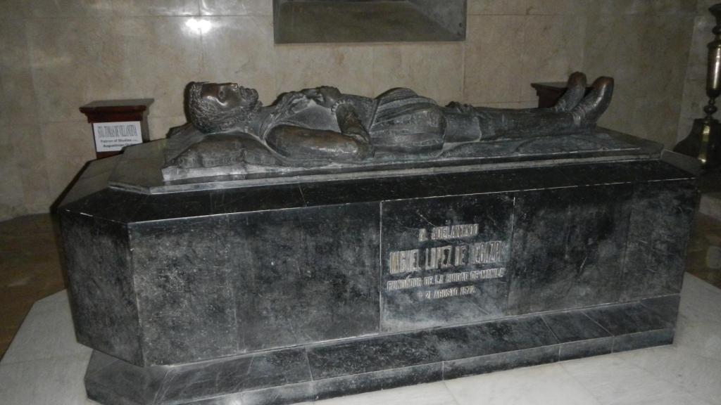 Tumba de Miguel López de Legazpi.