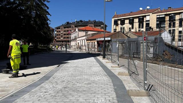 La calle Mérida Pérez tras reabrir a los peatones después de las obras