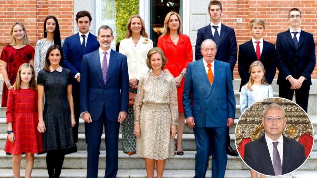 Familia Real española y Tomás Ángel Santos Cano, presidente de la Real Cofradía Penitencial del Santísimo Cristo Despojado, Cristo Camino del Calvario y Nuestra Señora de la Amargura