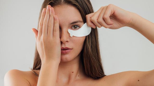 Bioinicia Cosmetics es la marca cosmética del grupo Bioinicia, empresa española fundada por investigadores del CSIC.