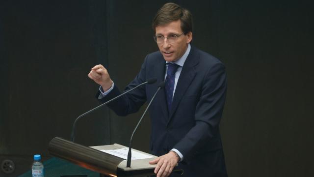 El alcalde de Madrid, José Luis Martínez-Almeida, durante un Pleno de Cibeles en una foto de archivo.