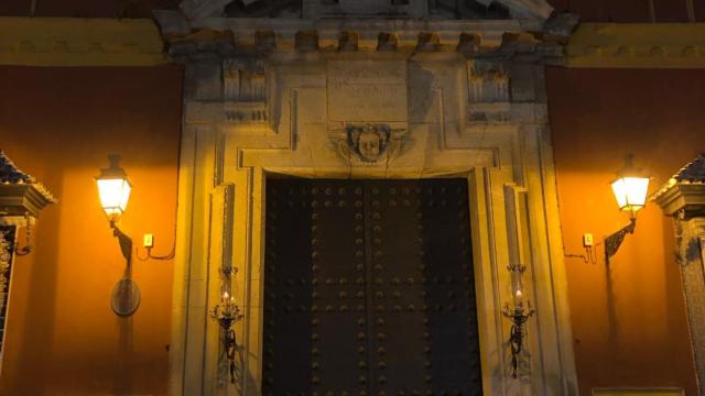 La puerta donde los sevillanos despiden la Semana Santa.