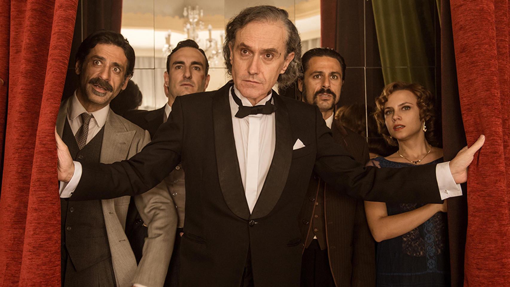 Escena de la segunda temporada de 'El Ministerio del Tiempo'.