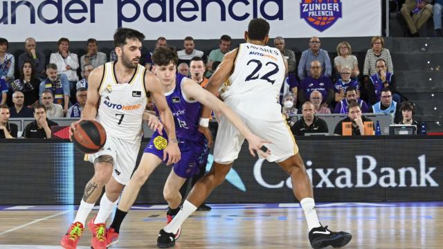 Facu Campazzo, frente a Zunder Palencia.