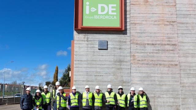 Visita de alumnos de FP de León a la subestación de Eras de Renueva