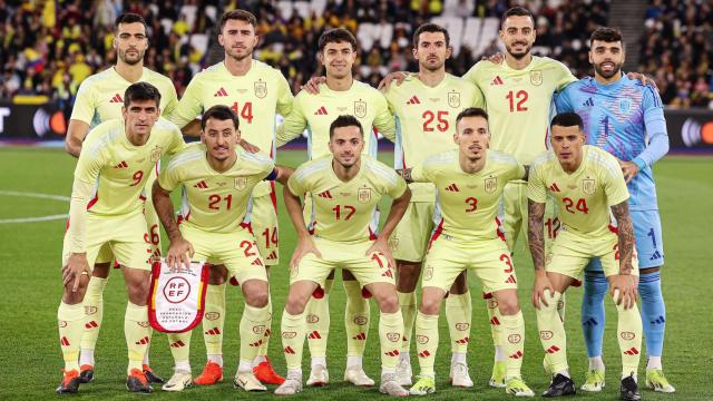 Once titular de la Selección de España contra Colombia