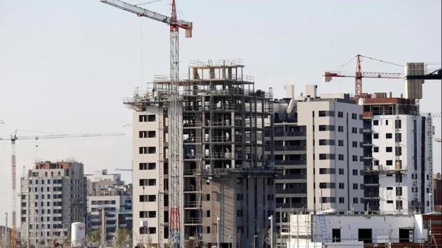 Un bloque de viviendas en construcción
