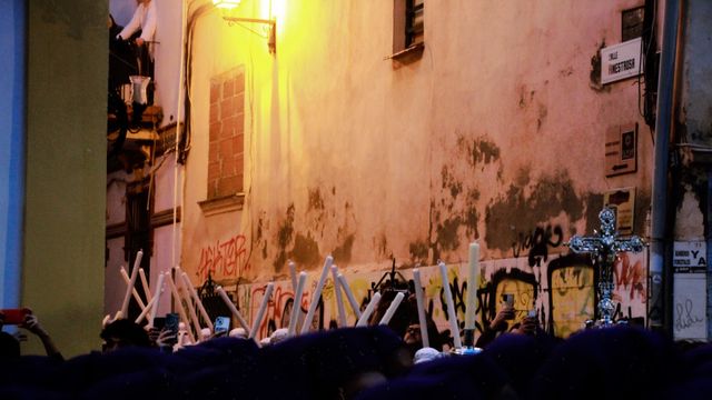 Un momento de las procesiones del Lunes Santo en Málaga.