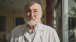 En la consulta del Dr. Cacabelos, eminencia mundial en medicina genómica: Con un test predecimos el riesgo de cáncer o Alzheimer