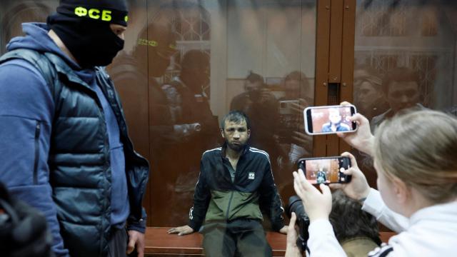 Los sospechosos del tiroteo en el Ayuntamiento de Crocus comparecen ante el tribunal de Basmanny en Moscú.