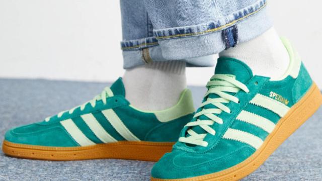 Modelo de Adidas.