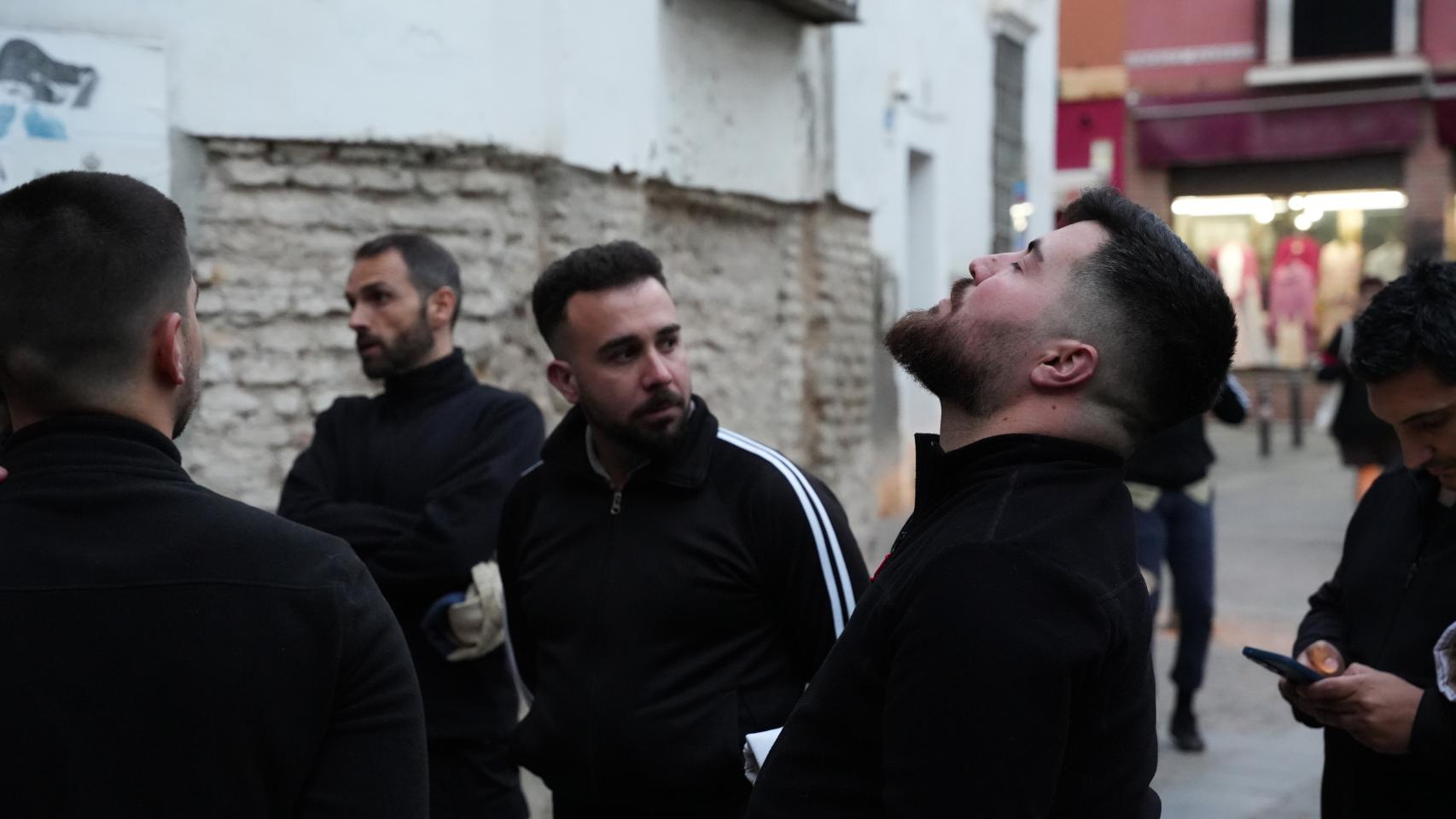 En imágenes, la frustración de Los Javieres al no poder salir