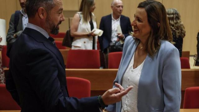 Juanma Badenas y María José Catalá, en el pleno municipal.