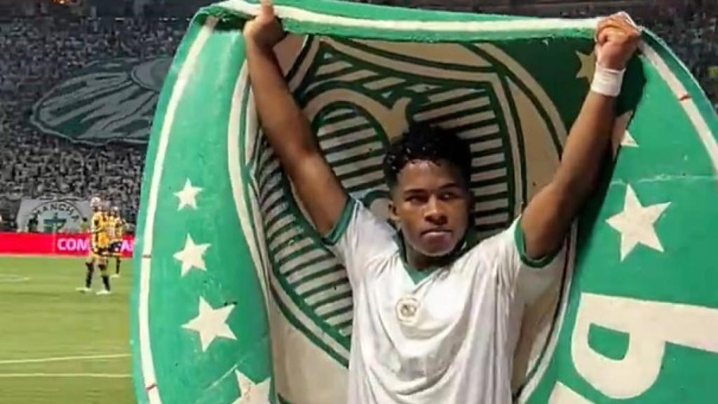 Endrick celebra un gol con el Palmeiras