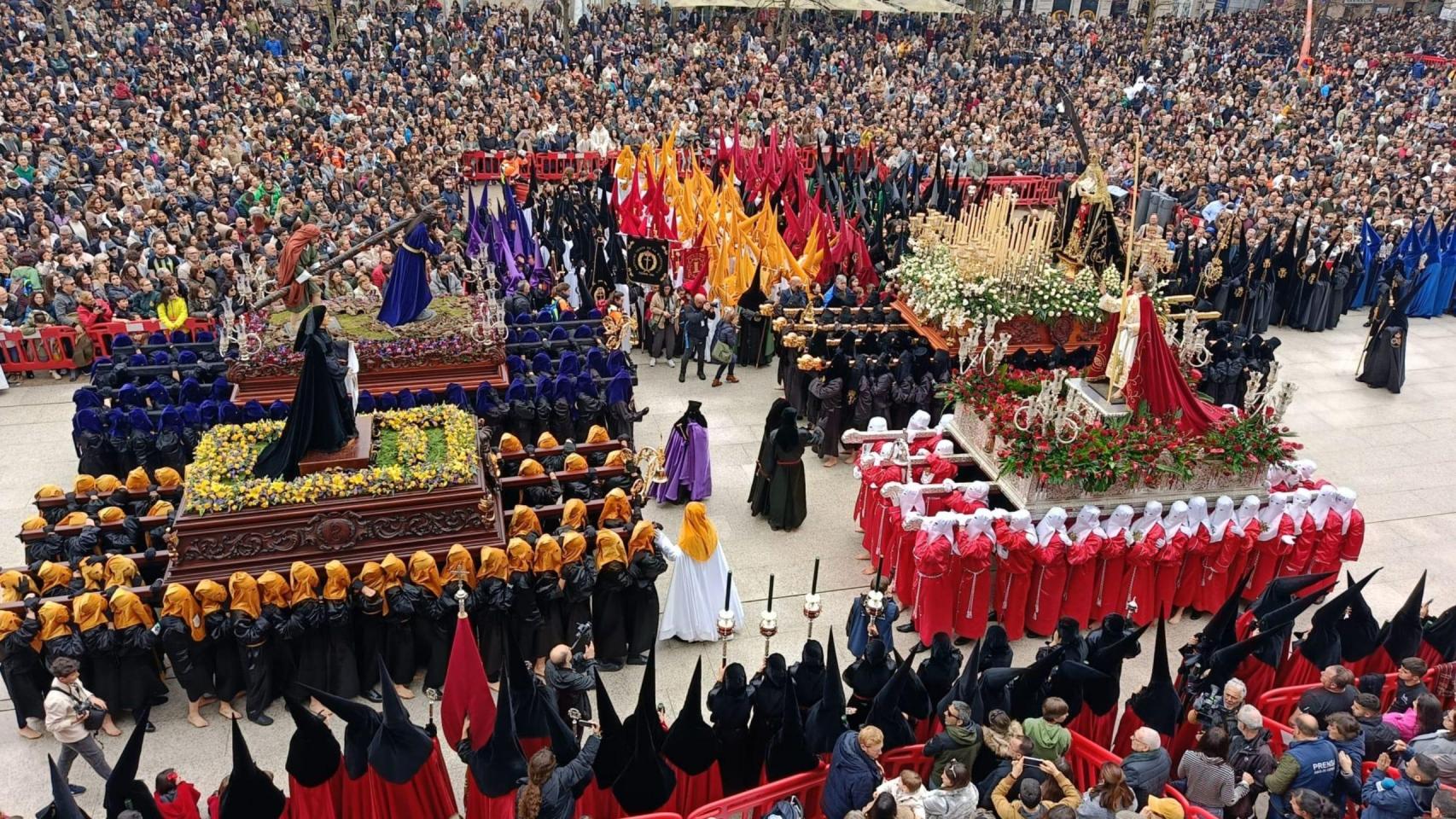 Procesión del Santo Encuentro.