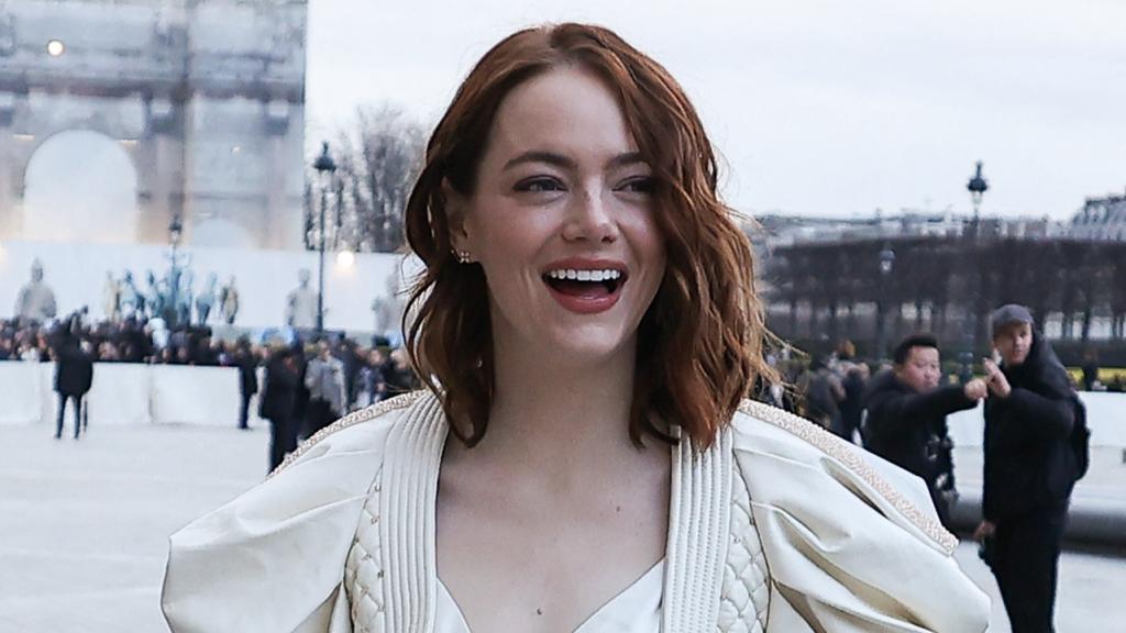 Emma Stone en la Paris Fashion Week 2024
