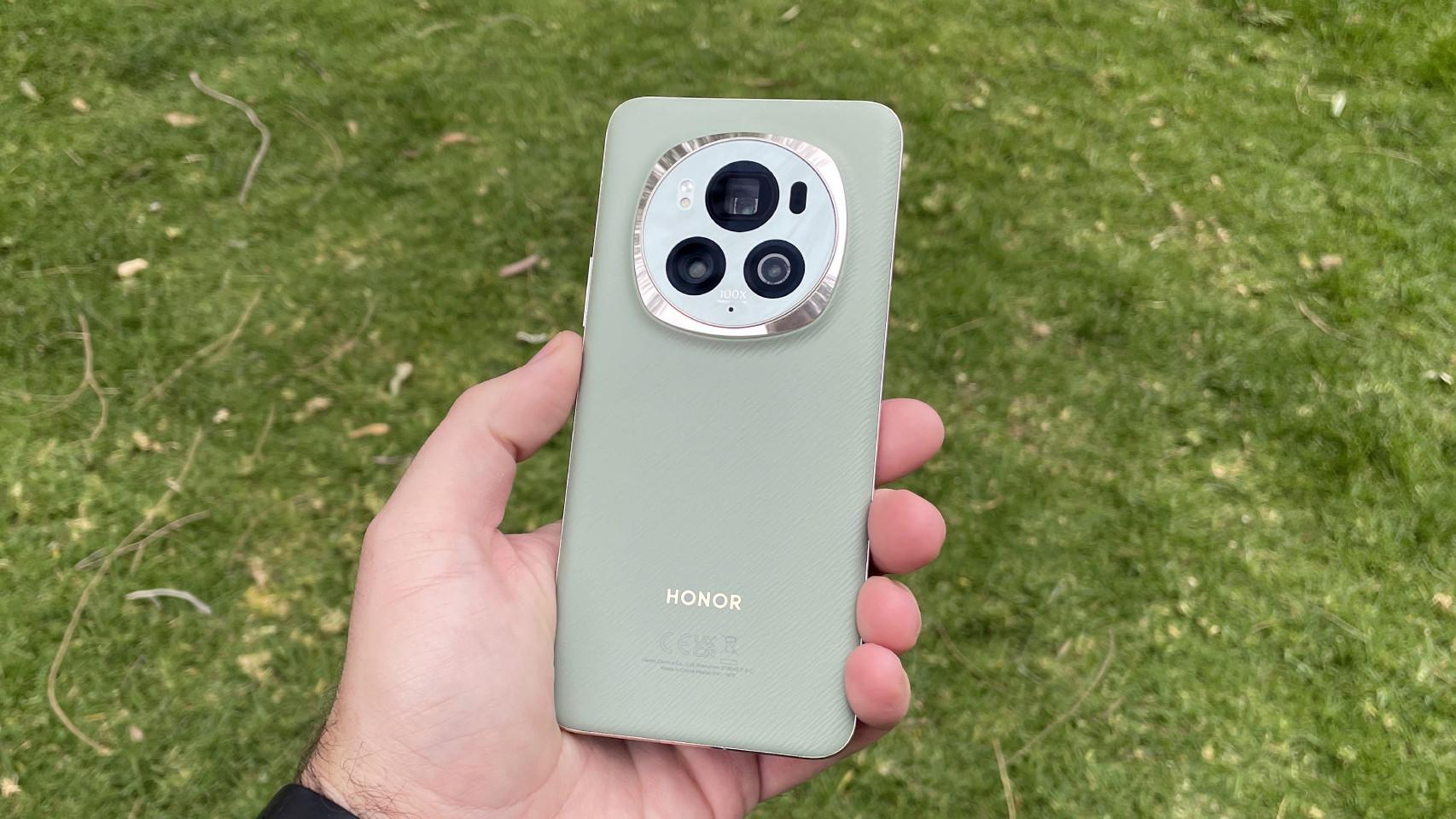 Honor Magic6 Pro.