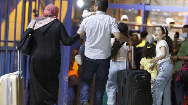 El paso fronterizo de Beni-Enzar, en Melilla, el día de su reapertura tras la pandemia.