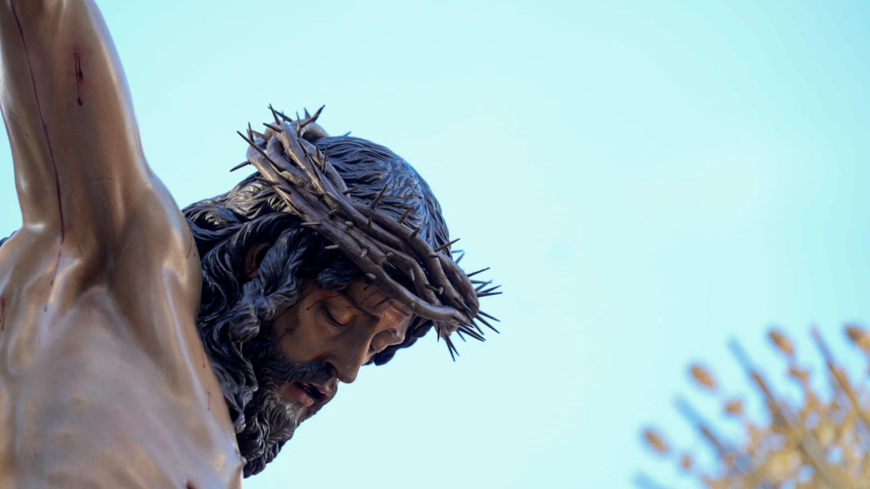 En imágenes, Sevilla volvió a latir el Sábado Santo