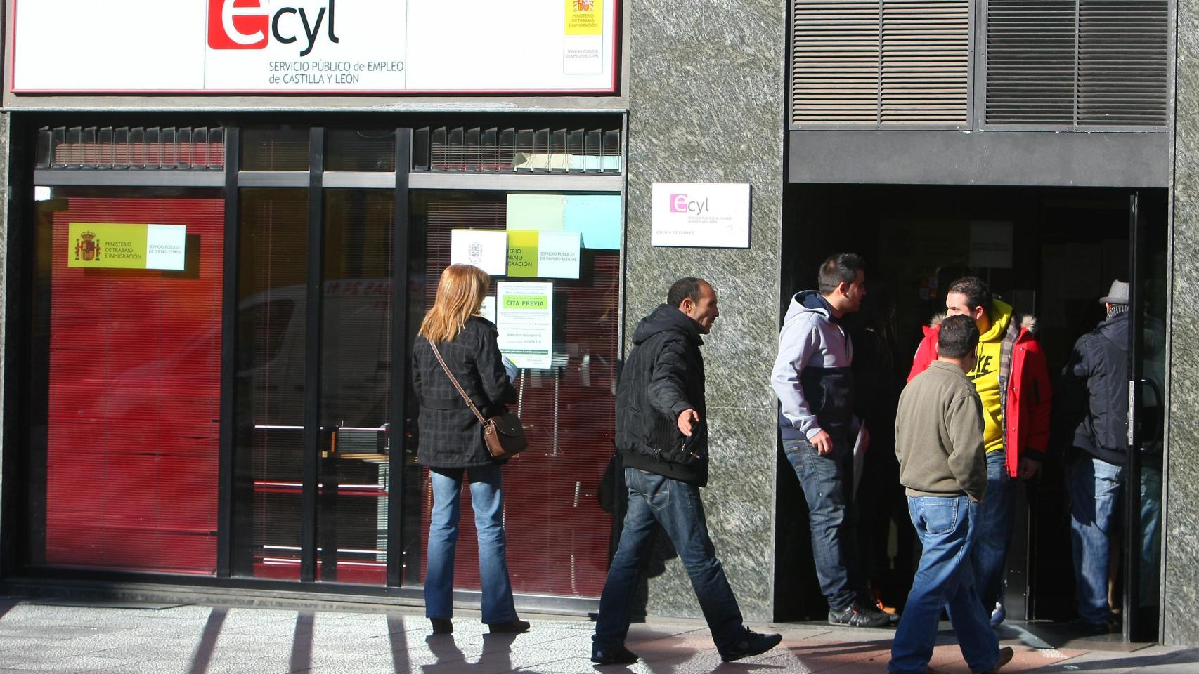 Imagen de una oficina del Ecyl en Ponferrada.