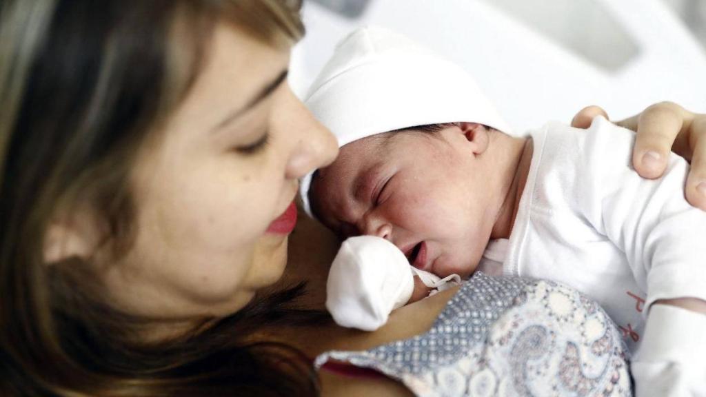 La edad para ser madre se ha alargado en las últimas décadas en Castilla-La Mancha.