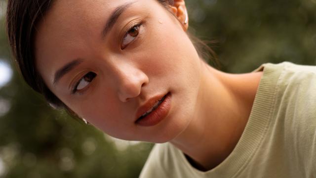 El sencillo truco de las coreanas para agrandar los ojos y conseguir una mirada perfecta.