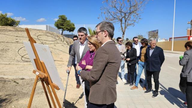 La vicepresidenta segunda y consellera de Servicios Sociales, Igualdad y Vivienda, Susana Camarero, en una visita a La Vila Joiosa.