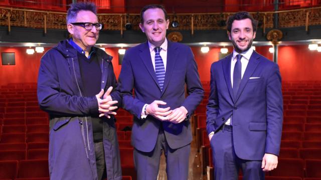 El director de la Seminci, José Luis Cienfuegos; el presidente de la Diputación de Valladolid, Conrado Íscar; y el presidente de la Fundación Godofredo Garabito Gregorio, Guillermo Garabito en la presentación de la edición del año pasado.