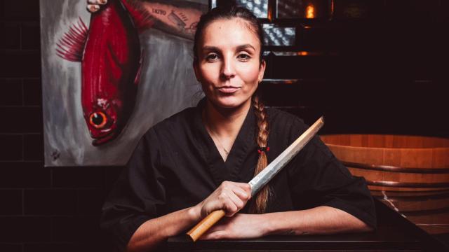 Andrea Díaz, en su restaurante en Alicante.