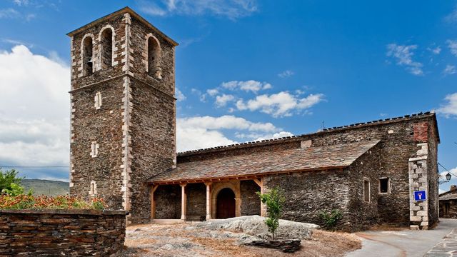 Iglesia de Campillo de Ranas.