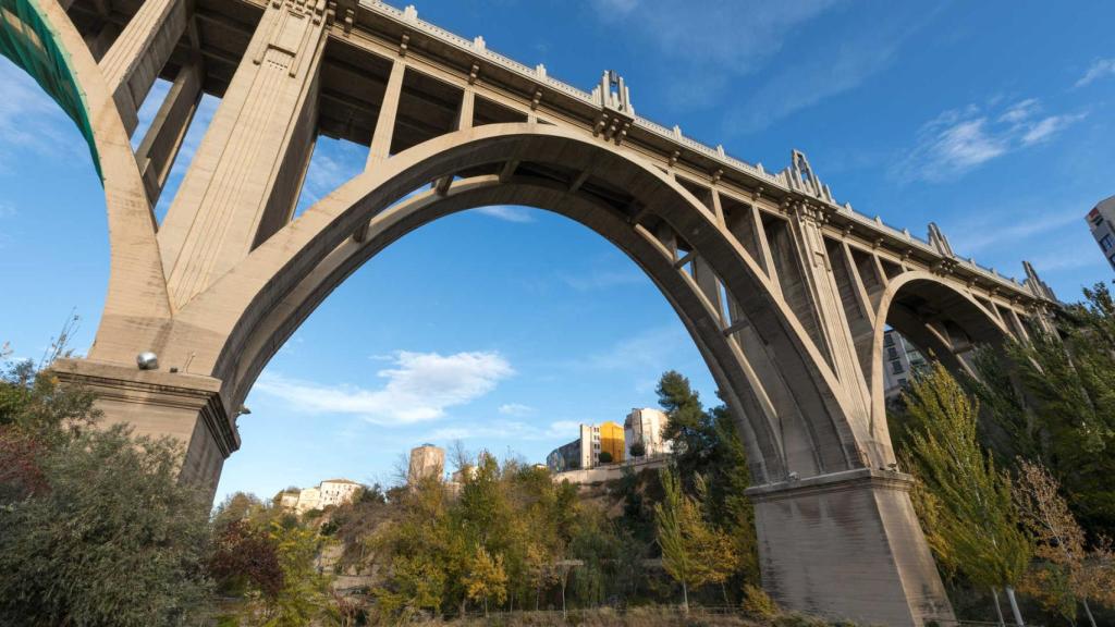 El puente de Sant Jordi en Alcoy.