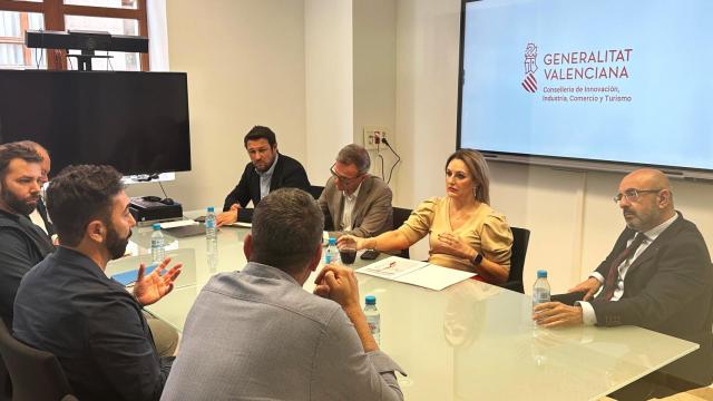 Nuria Montes en la reunión este viernes con las empresas del audiovisual.