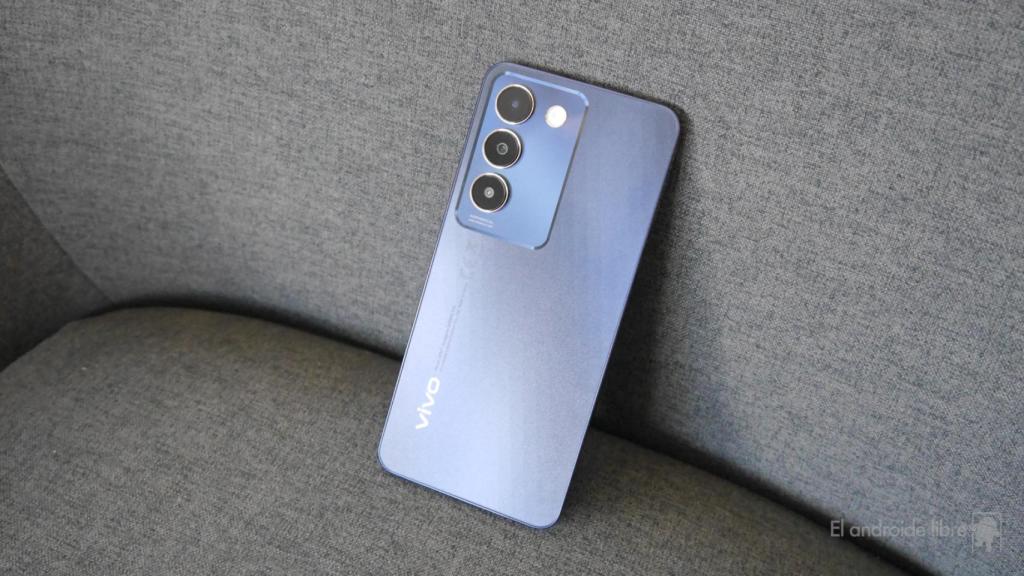 Diseño trasero del vivo V40 SE