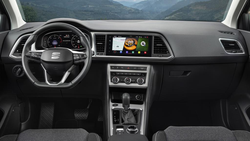 Interior del Seat Ateca X-Perience con cambio automático.