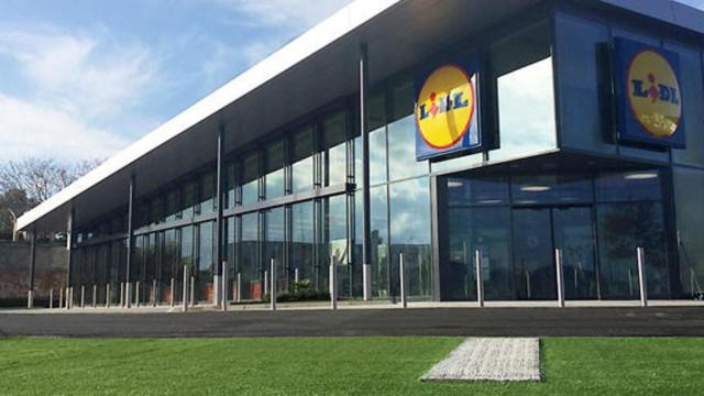 Fachada Lidl.
