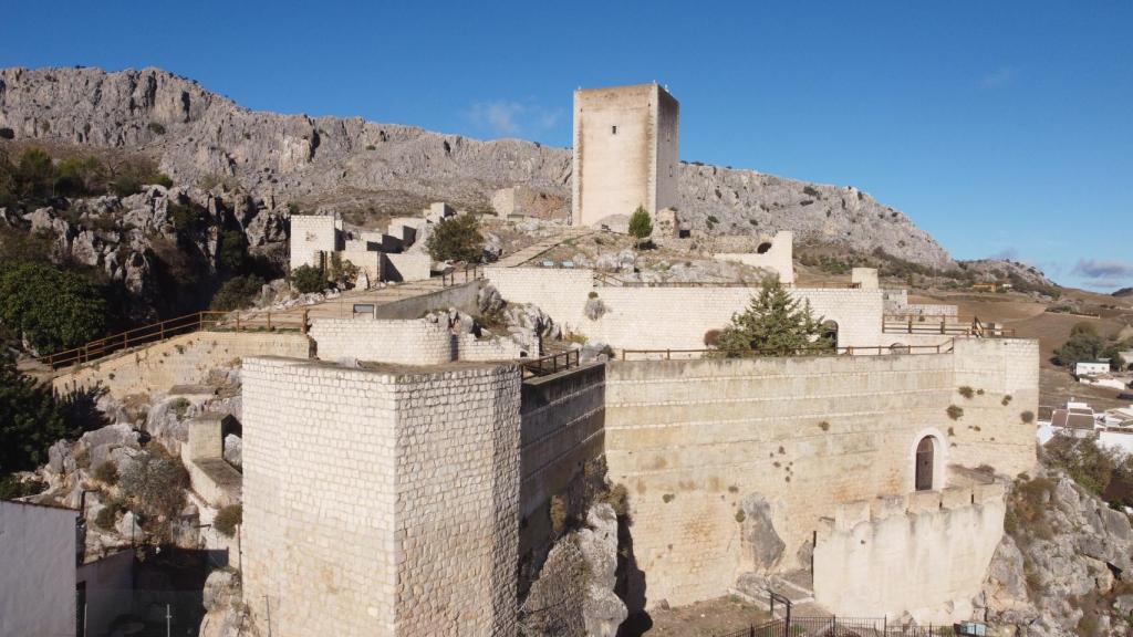 Castillo de Cañete la Real